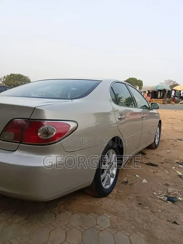 Lexus ES 330 2005 Gold