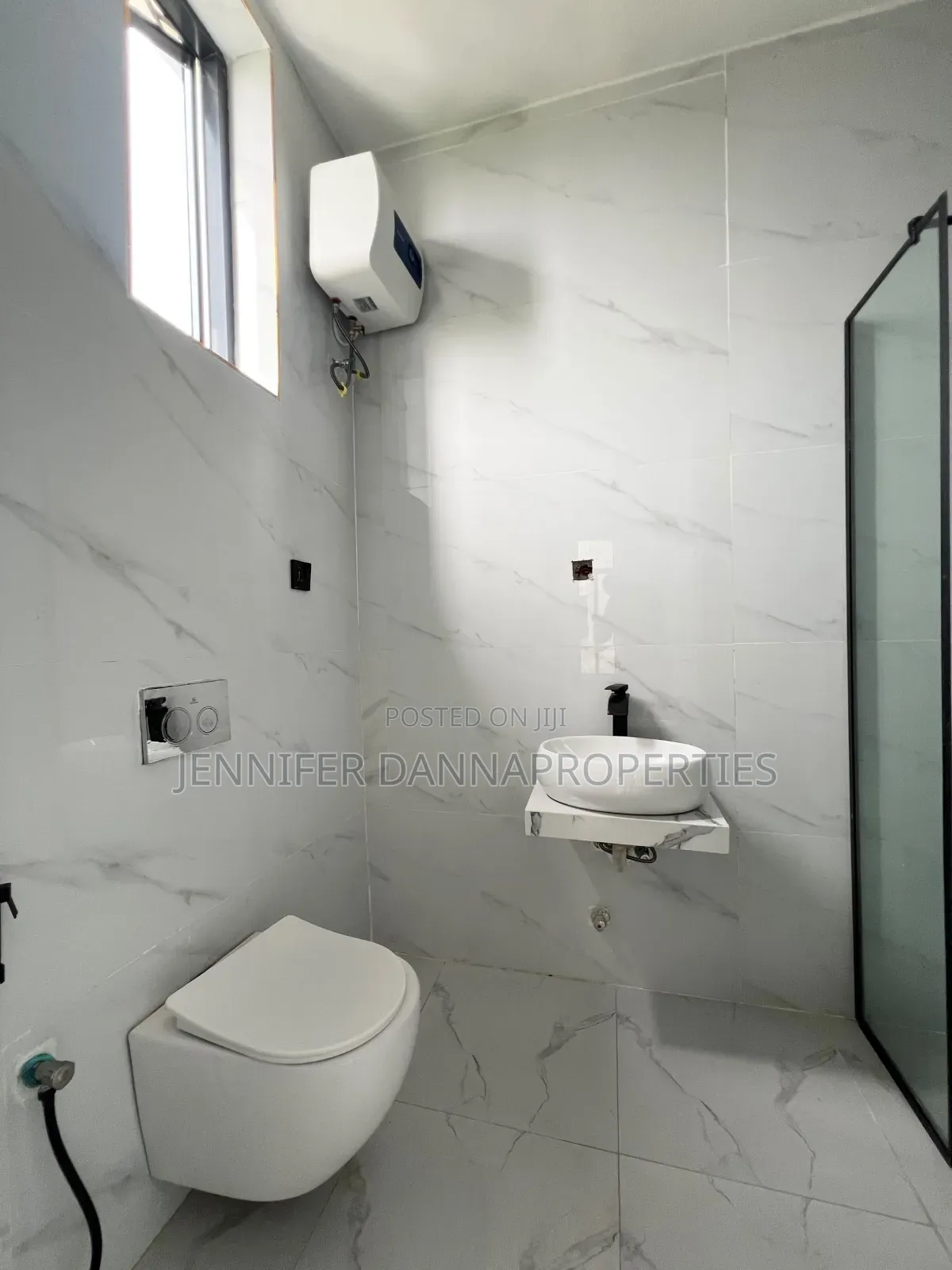 5bdrm Duplex in Ologolo for sale