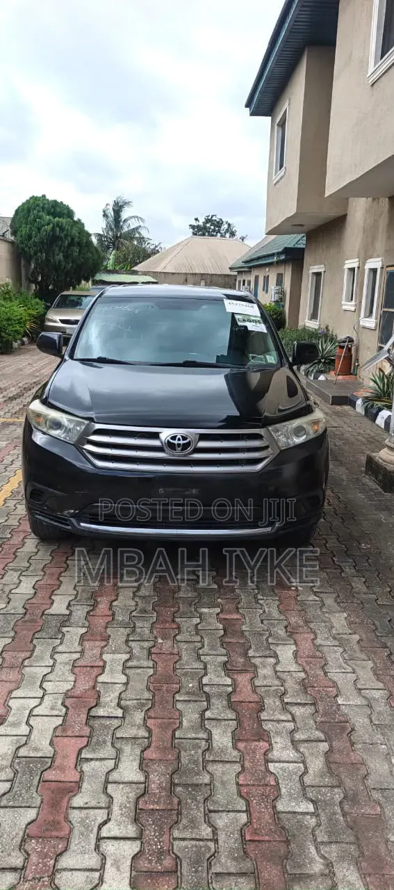 Toyota Highlander 3.5L 4WD 2013 Black