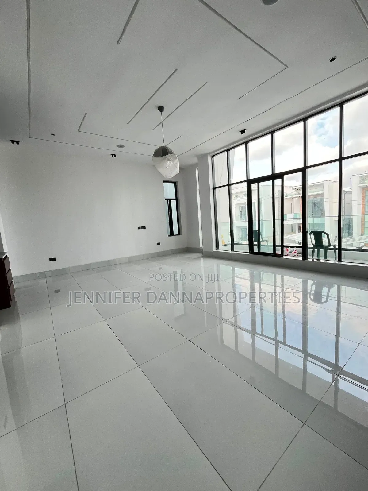 5bdrm Duplex in Ado / Ajah for sale
