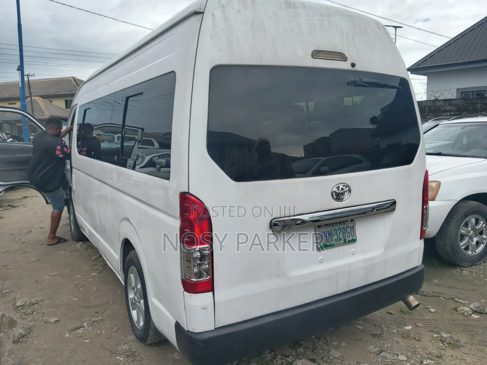 Toyota HiAce 2012 White