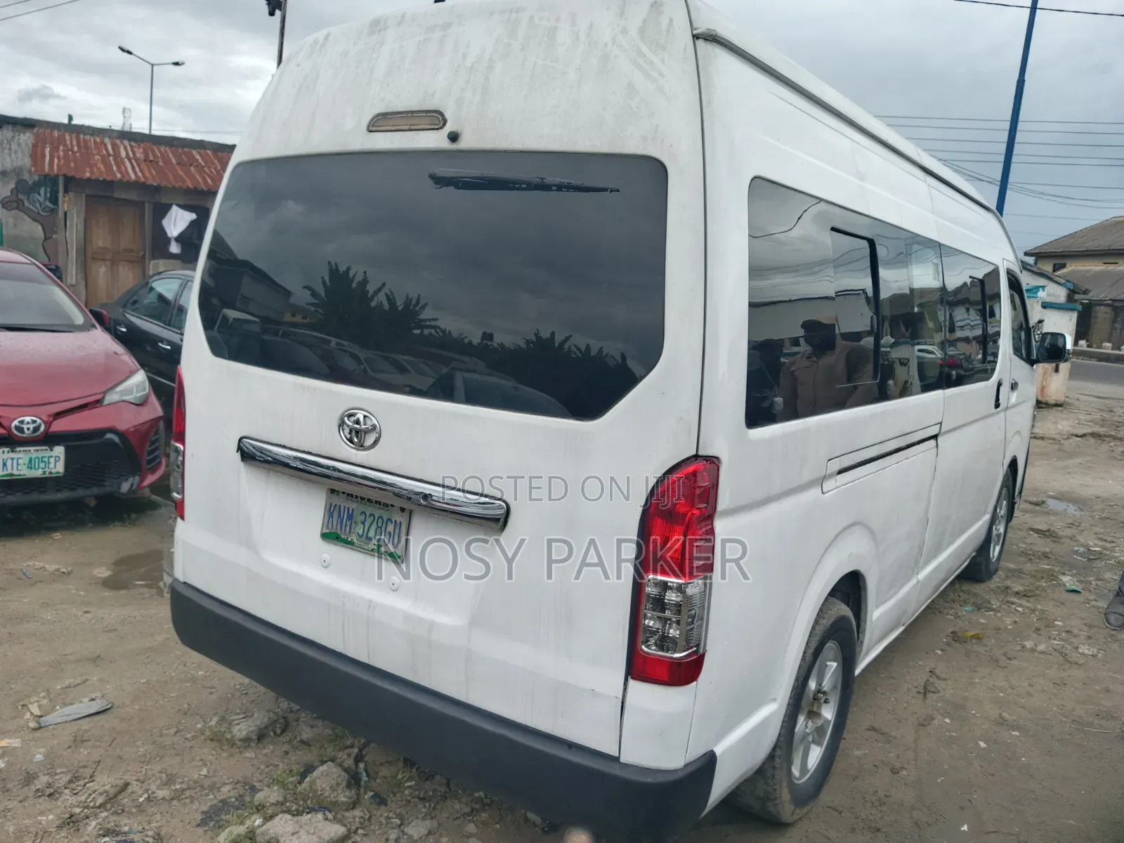 Toyota HiAce 2012 White