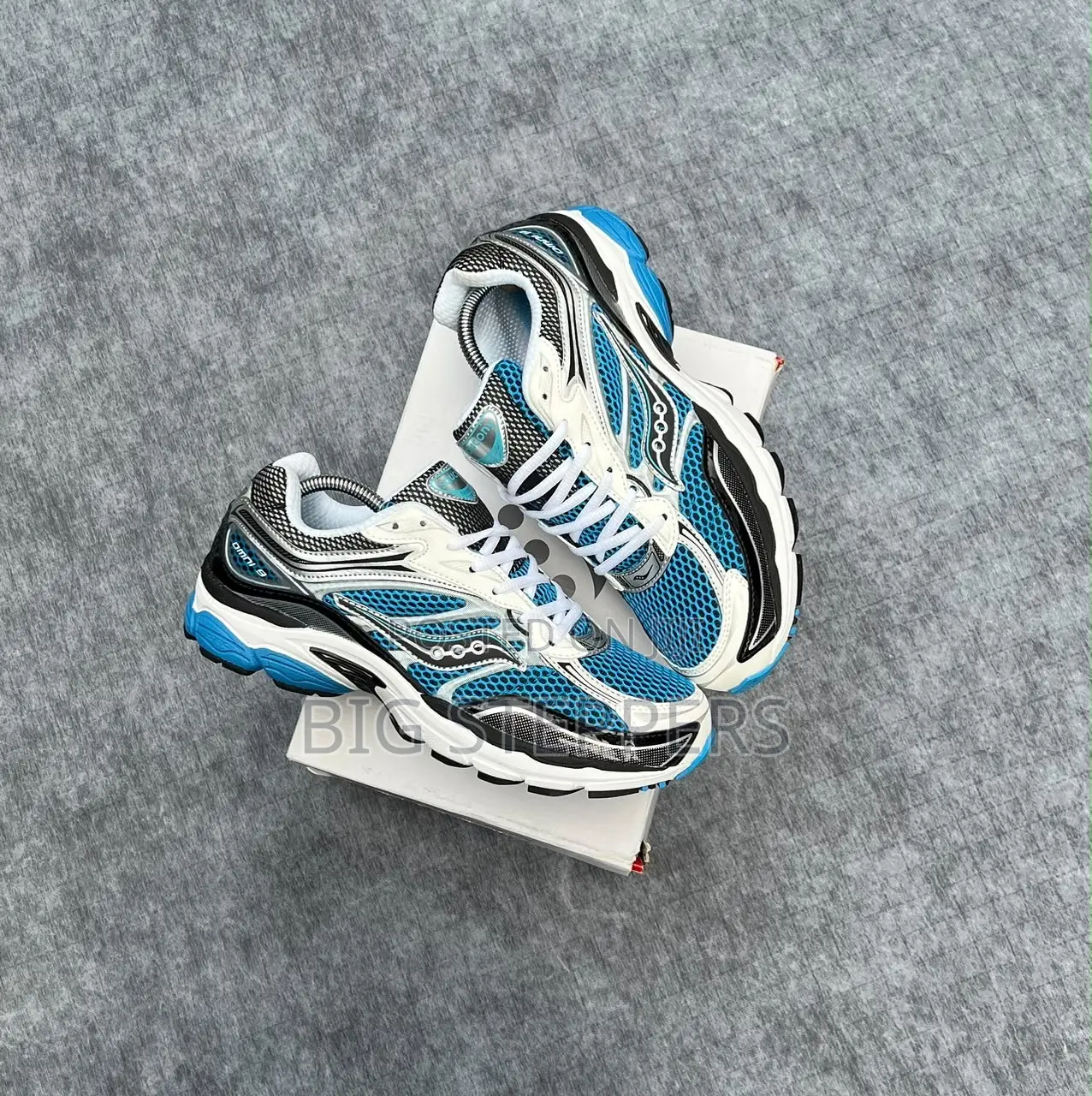 Saucony Progrid White Blue Accent Silver