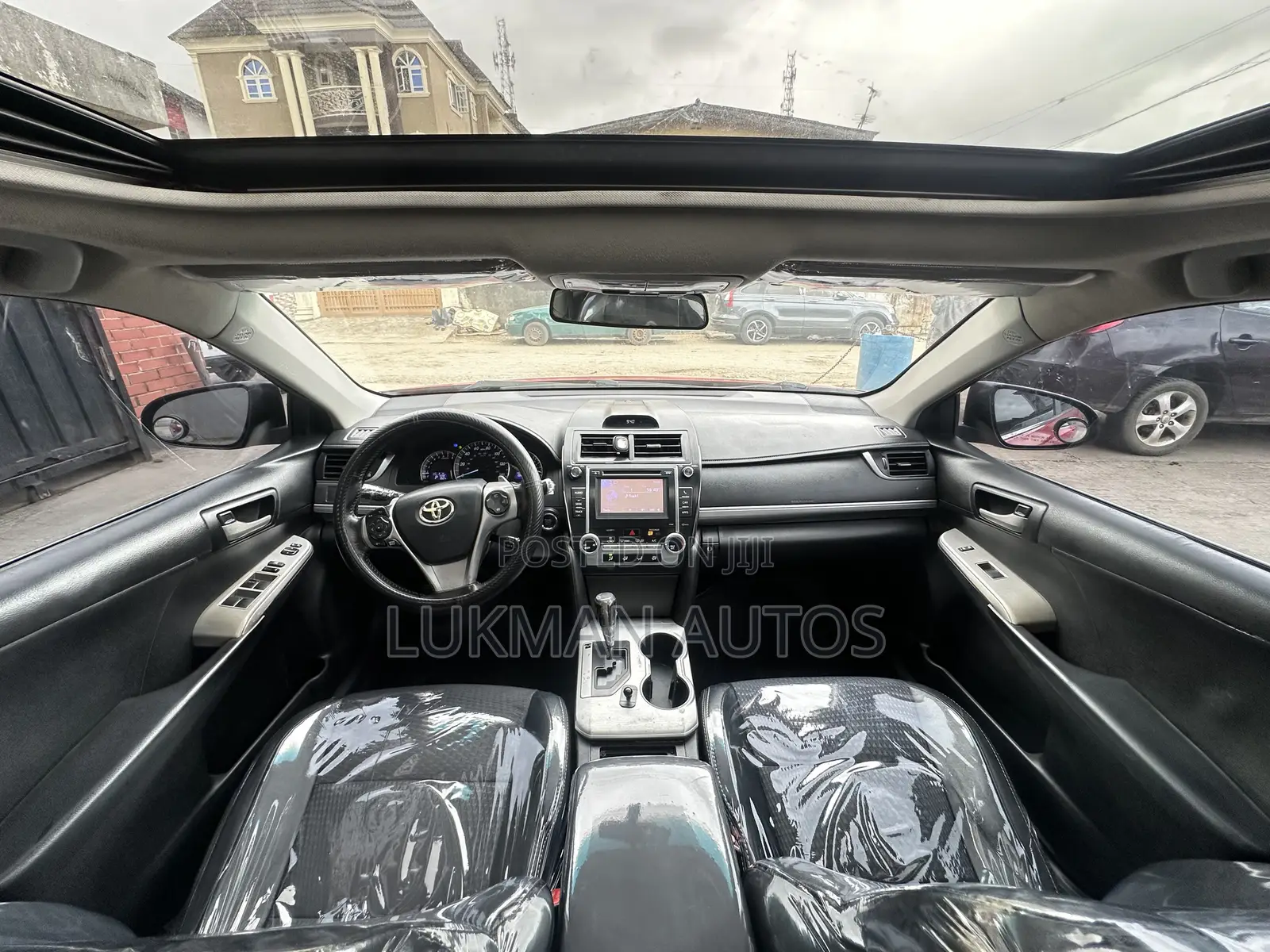 Toyota Camry SE 4dr Sedan (2.5L 4cyl 6A) 2013 Red