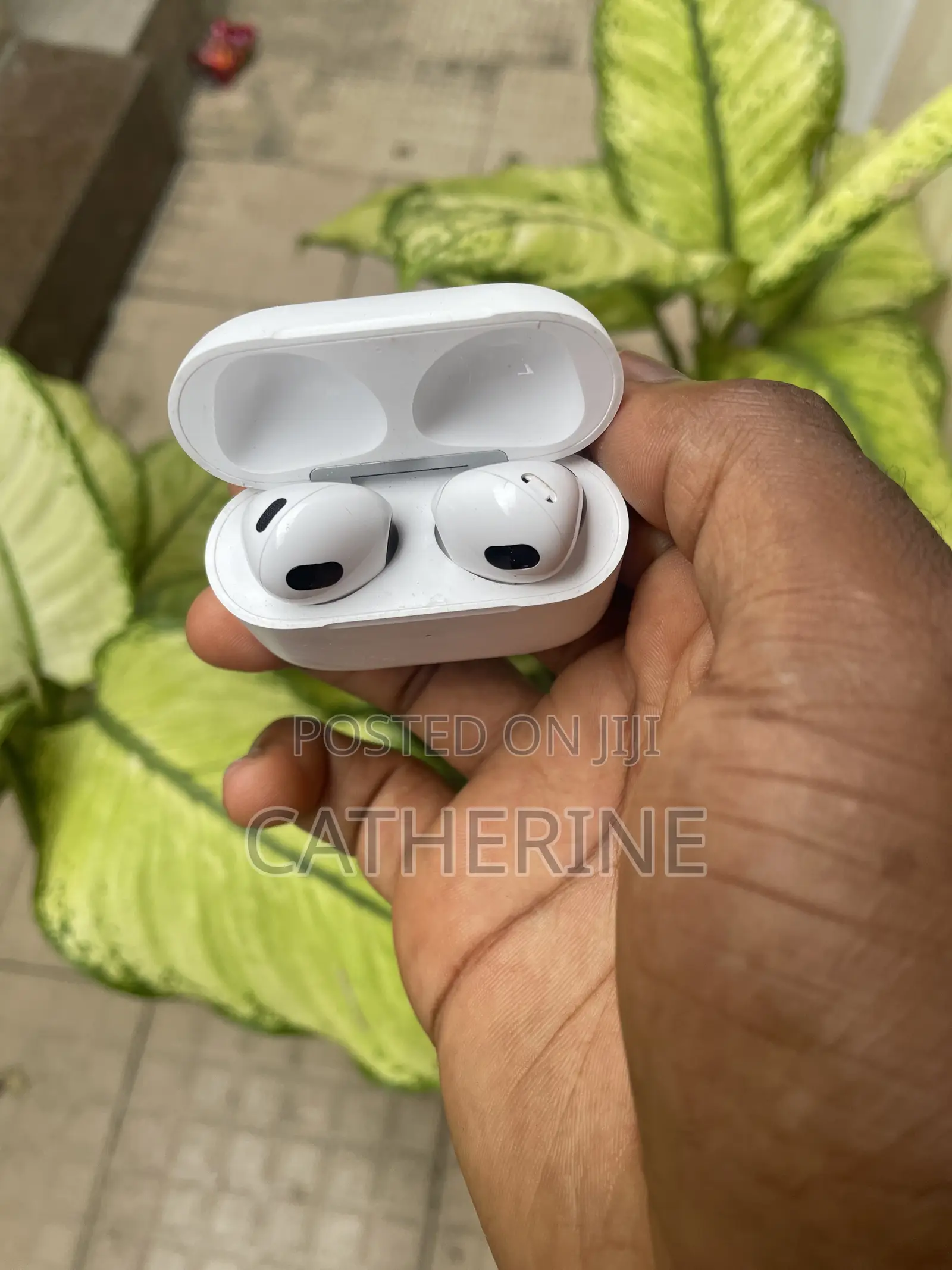 Apple AirPod 3 With Case