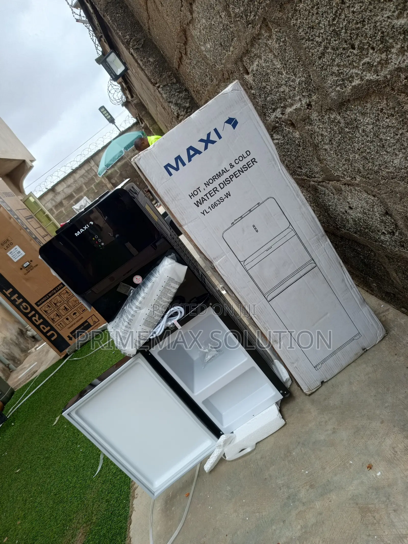 Fast Heating, Powerful Cooling: Maxi 1663s-W Water Dispenser