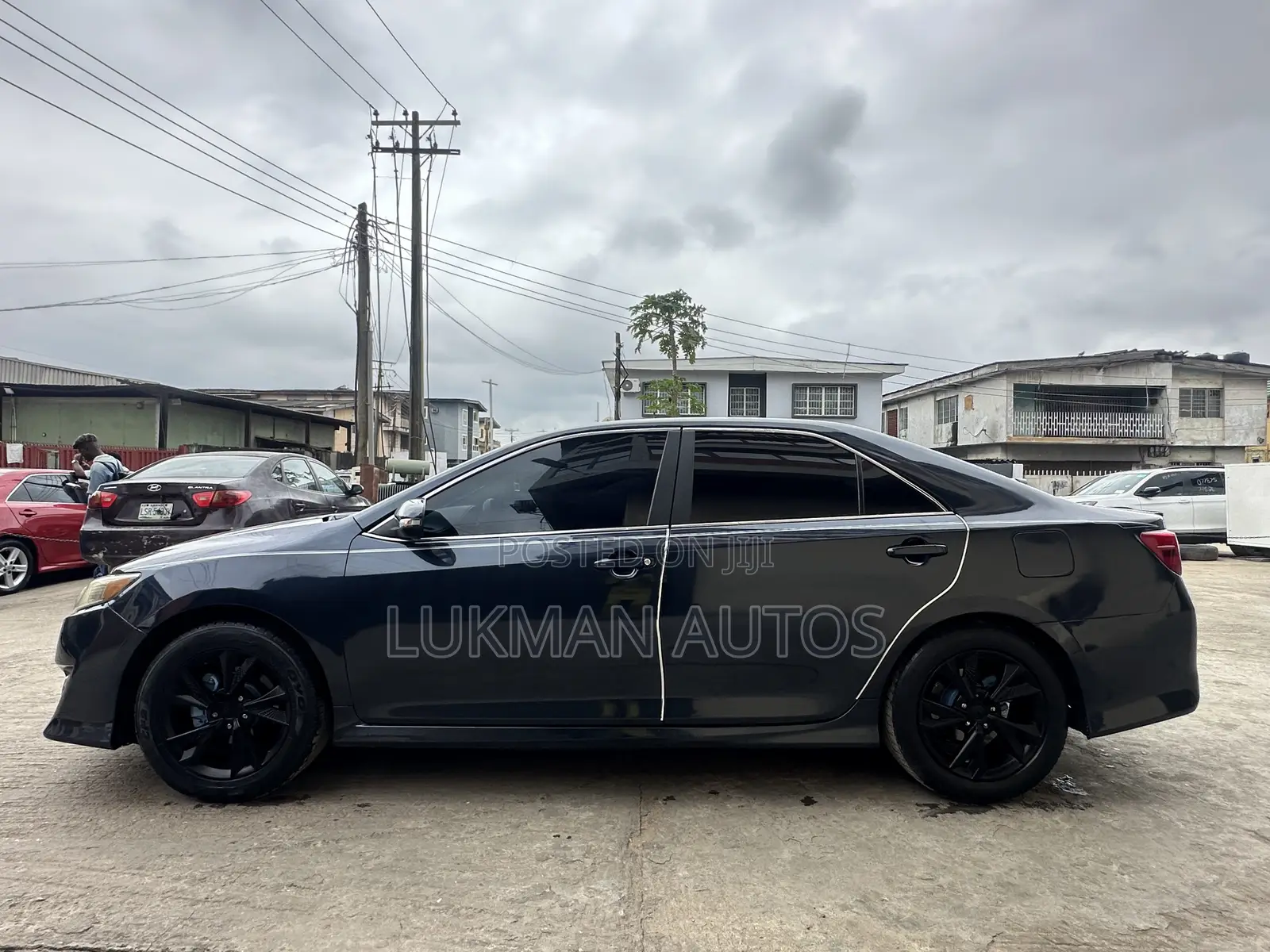 Toyota Camry SE 4dr Sedan (2.5L 4cyl 6A) 2013 Blue