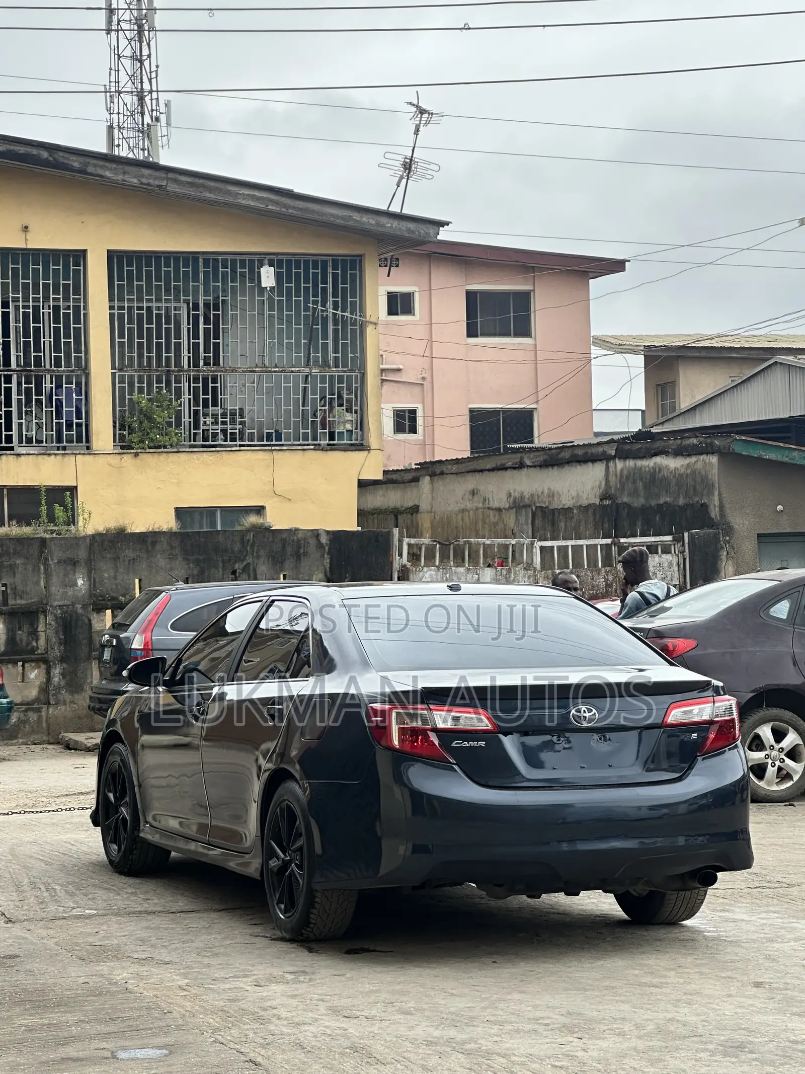 Toyota Camry SE 4dr Sedan (2.5L 4cyl 6A) 2013 Blue