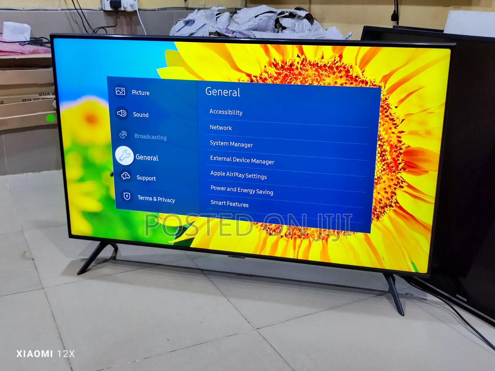 Samsung 43" Inches Crystal Uhd 4k HDR Bezel-Less Screen 2021 Smart TV