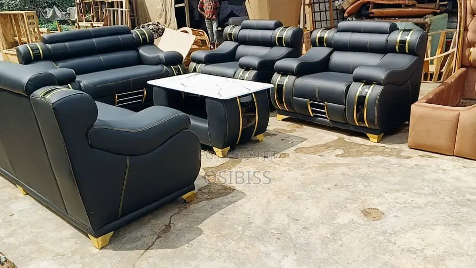 Set of Brand New Chairs With Center Table