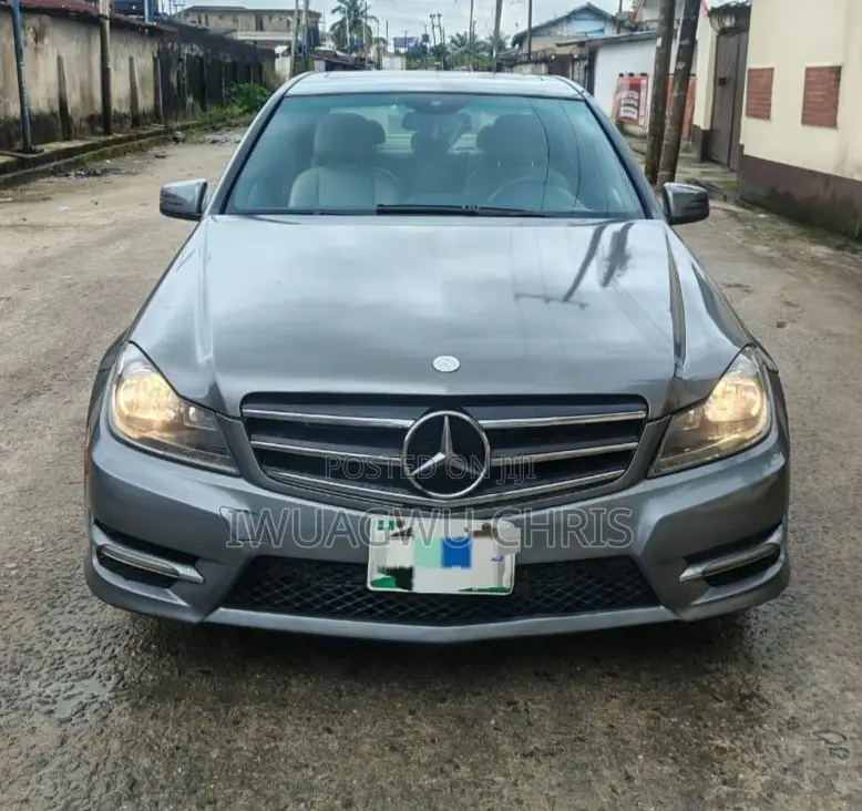 Mercedes-Benz C300 2013 Gray
