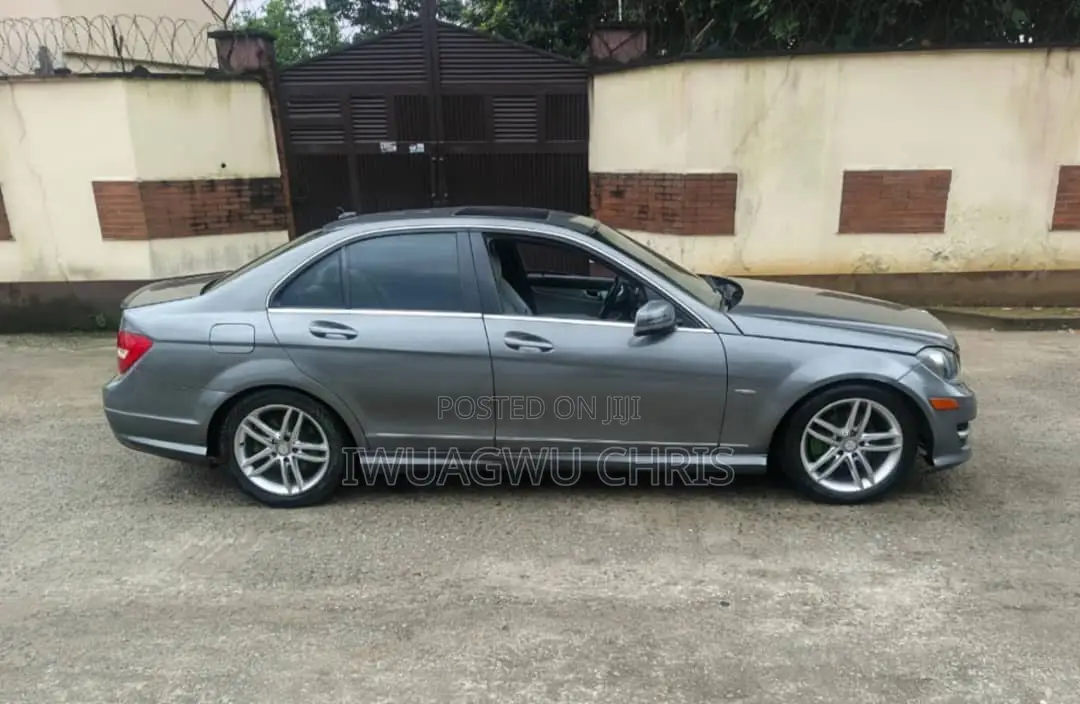 Mercedes-Benz C300 2013 Gray