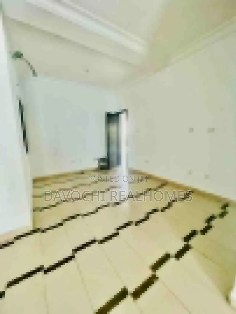 3bdrm Apartment in Lekki Phase 1 for rent