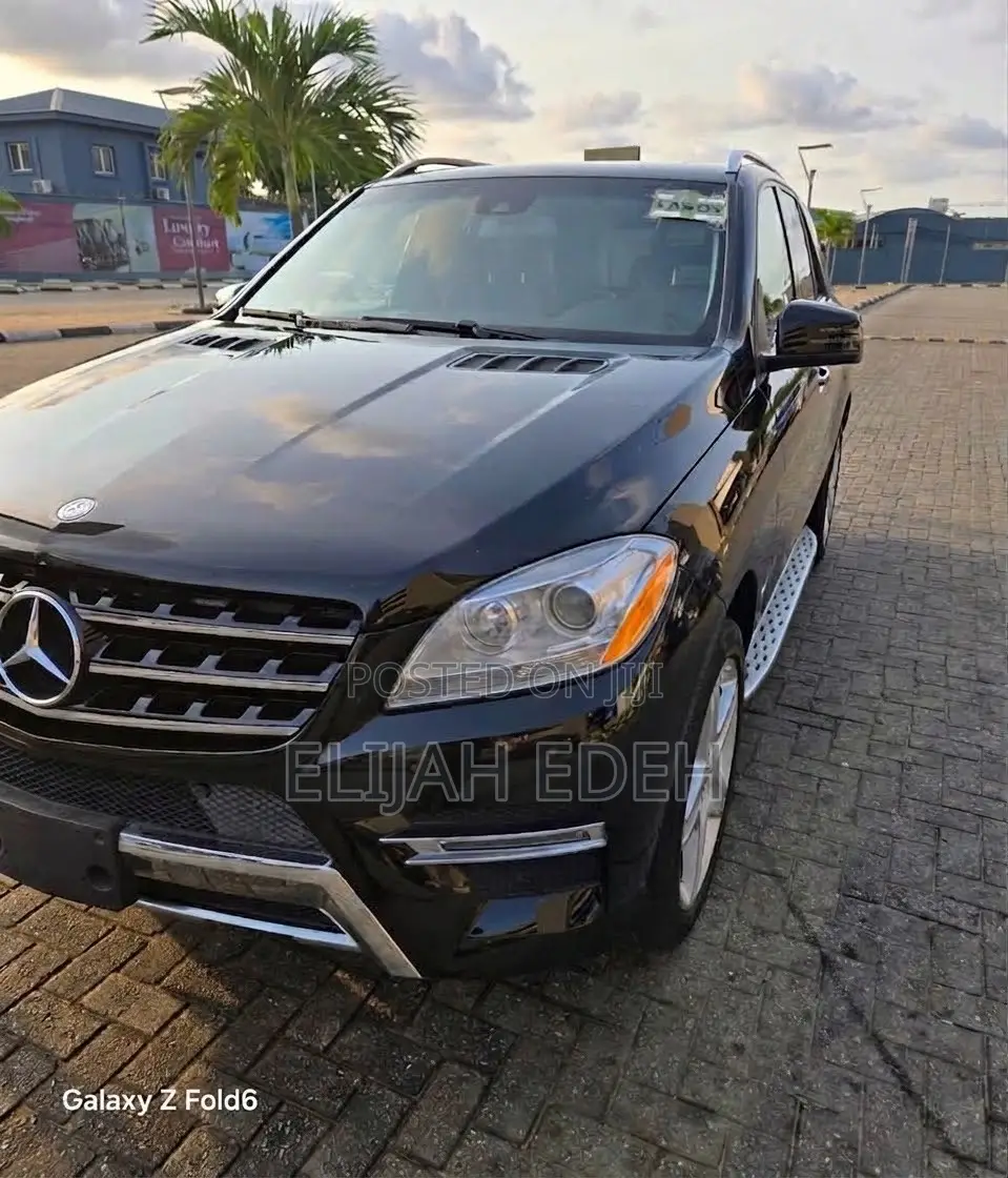 Mercedes-Benz M Class ML 550 4Matic 2013 Black