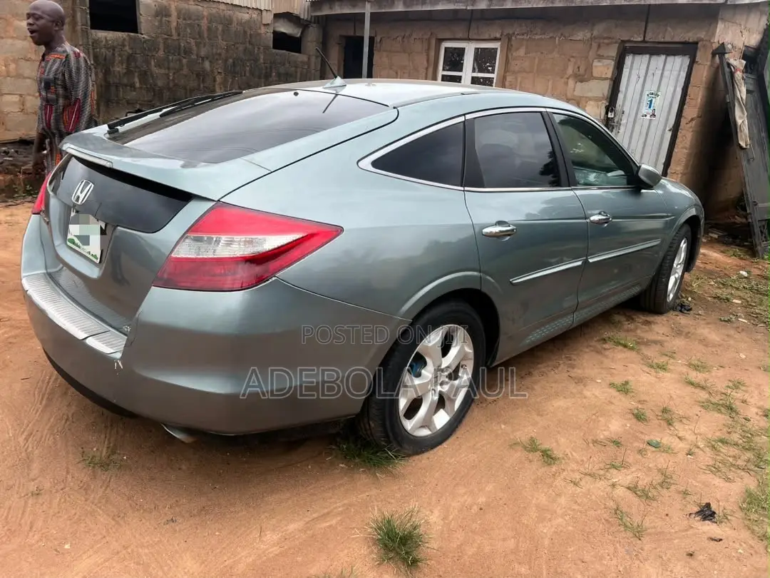 Honda Accord Crosstour 2010 Green