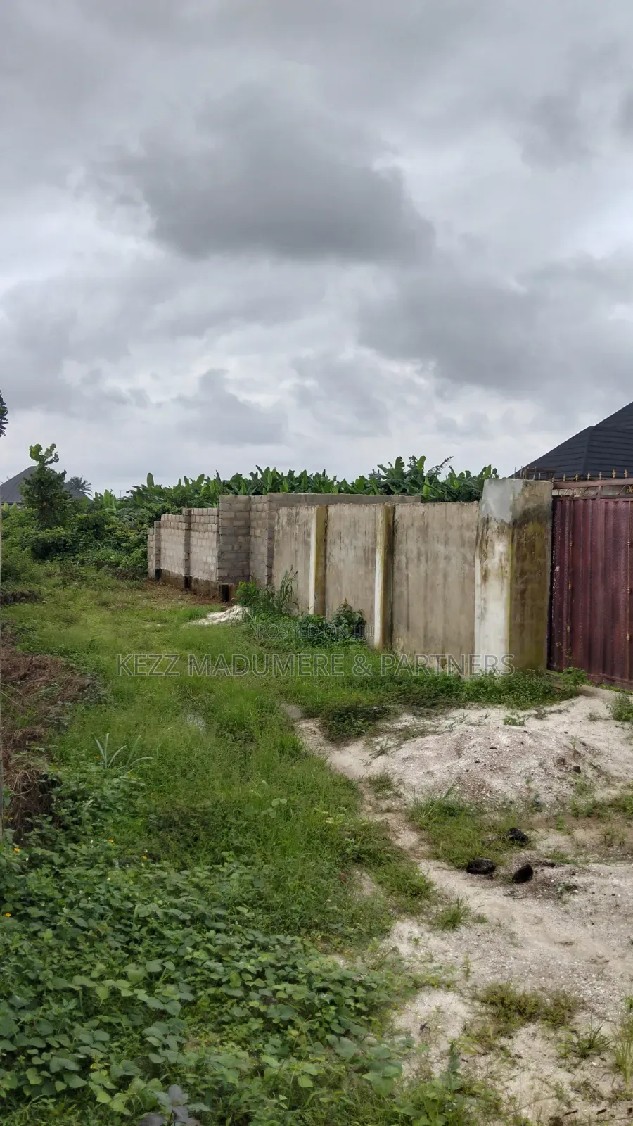 4bdrm Bungalow in Ehimiri Housing for sale