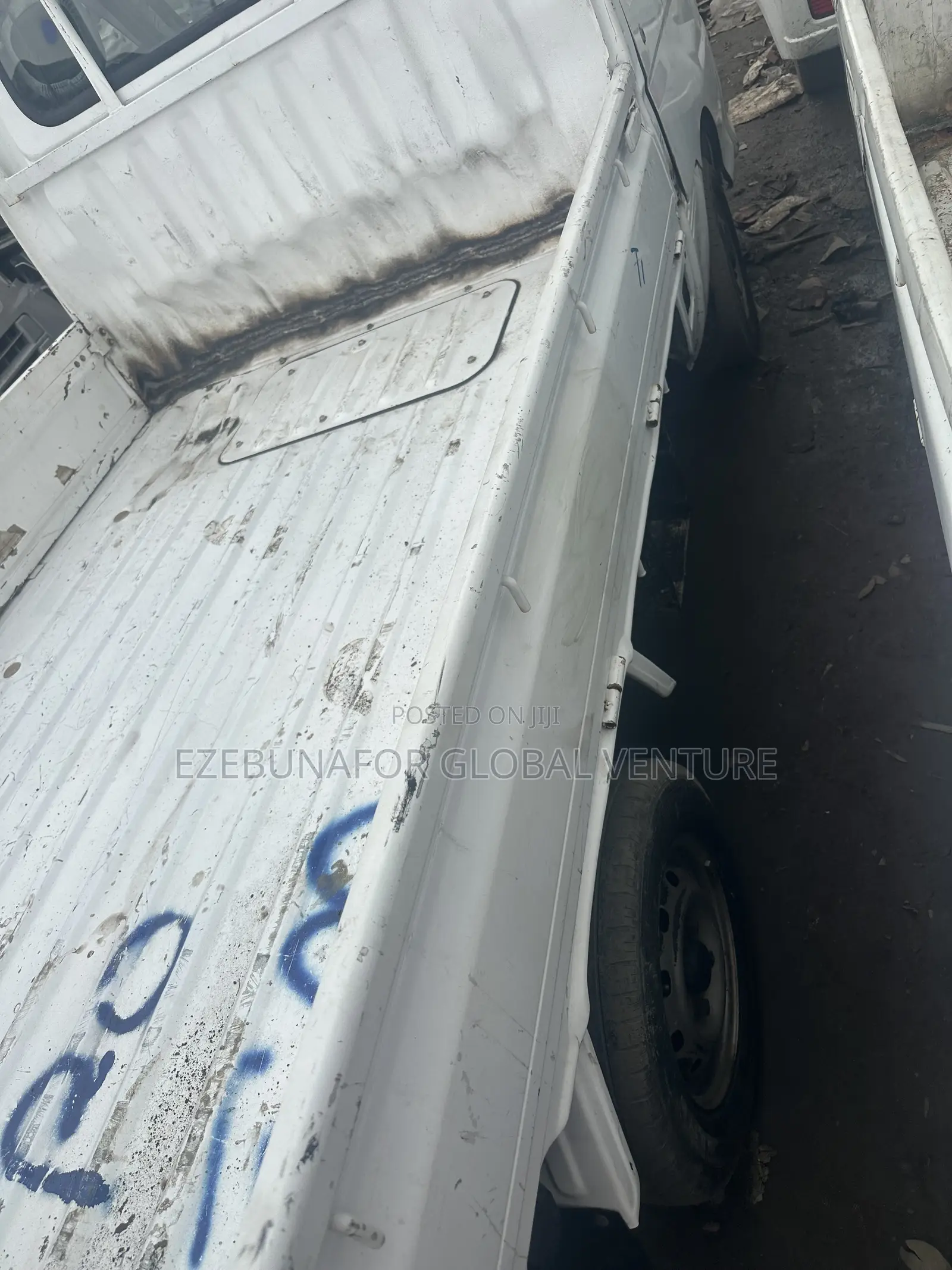 Daihatsu Hijet 2012 White