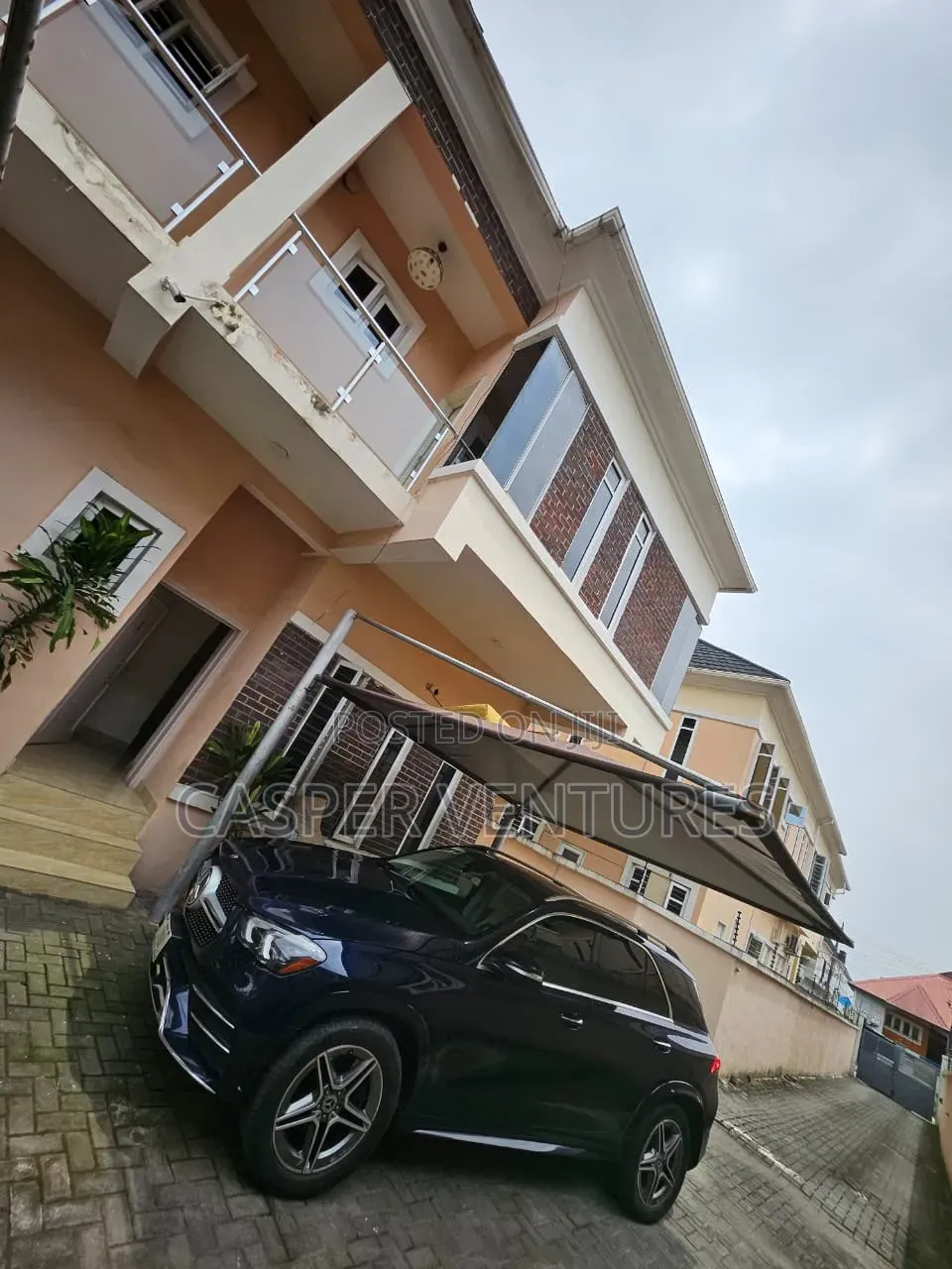 4bdrm Duplex in Osapa London, Lekki for rent
