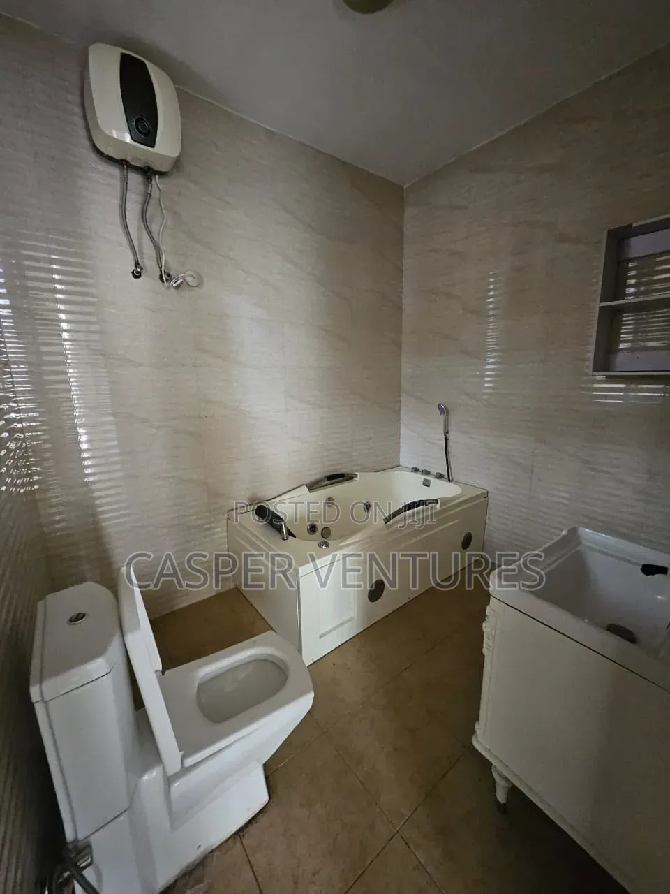 4bdrm Duplex in Osapa London, Lekki for rent