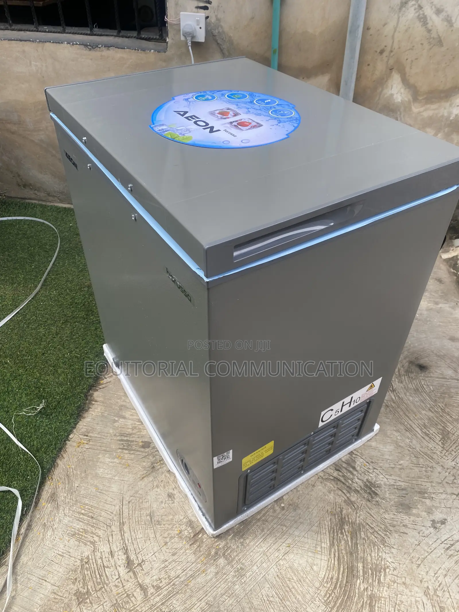 AEON Chest Freezer for Frozen Food Storage