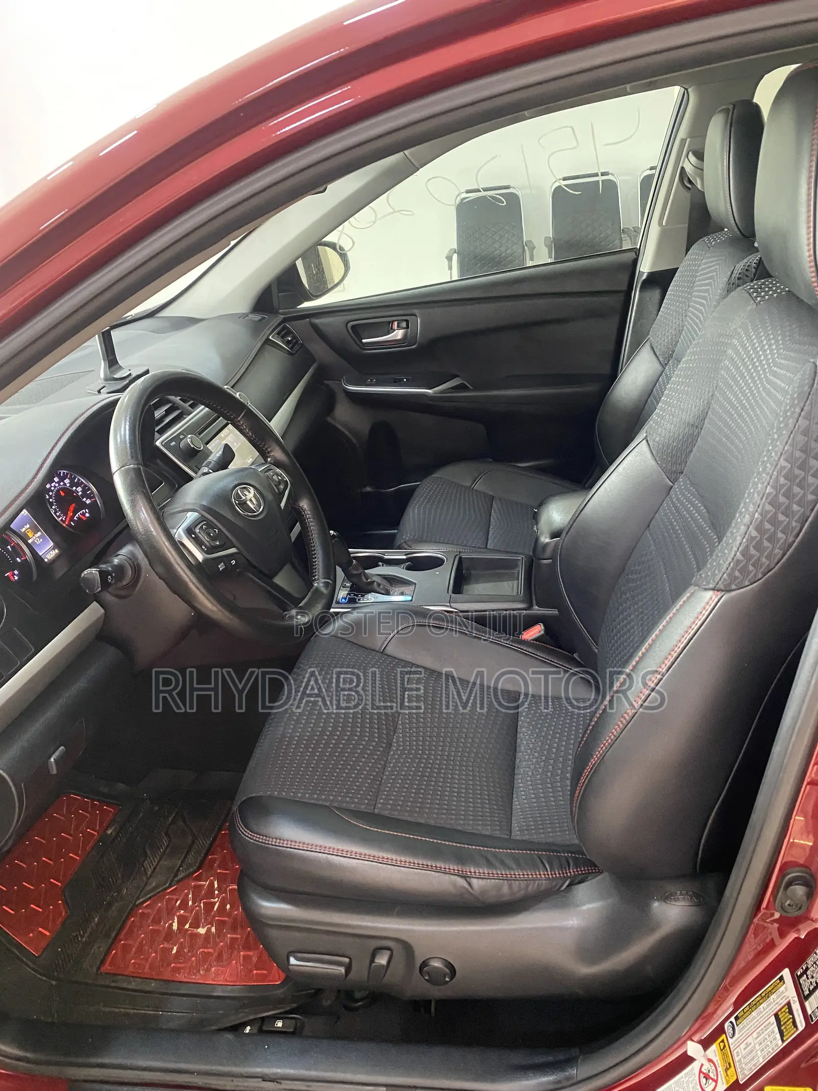 Toyota Camry SE 4dr Sedan (2.5L 4cyl 6A) 2016 Red