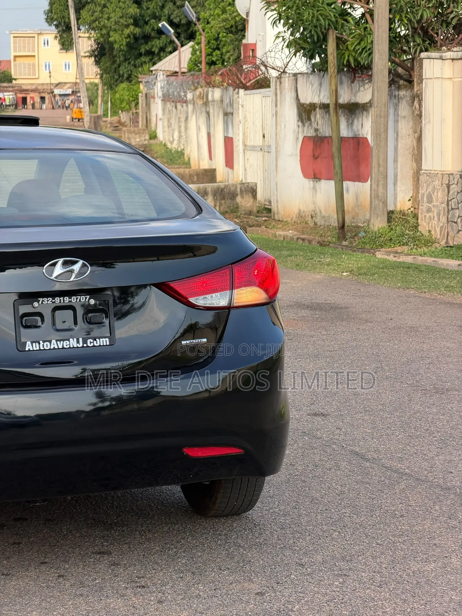 Hyundai Elantra 2011 Black
