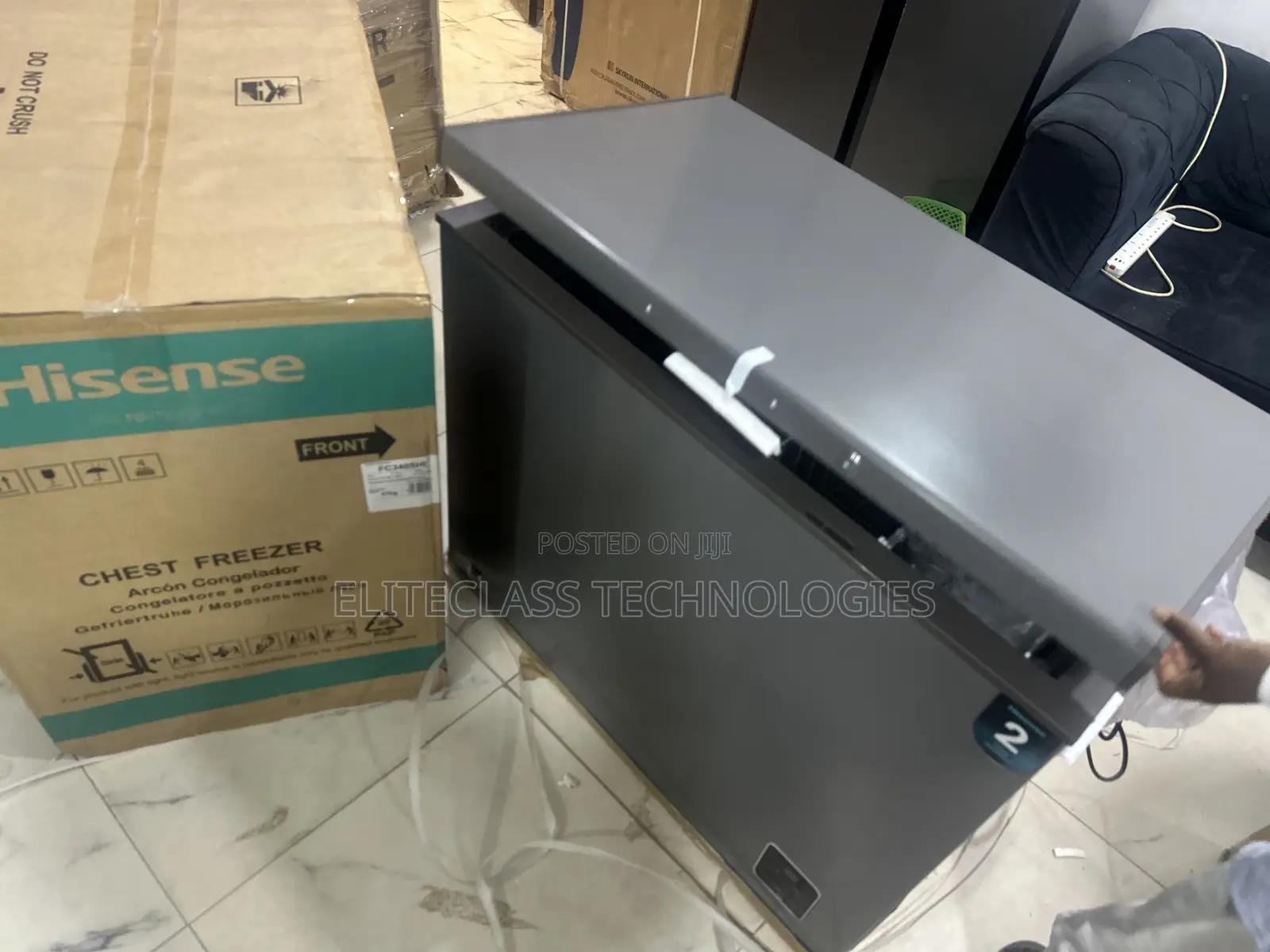Hisense 250L Fast Freeze Chest Freezer FC340SHI