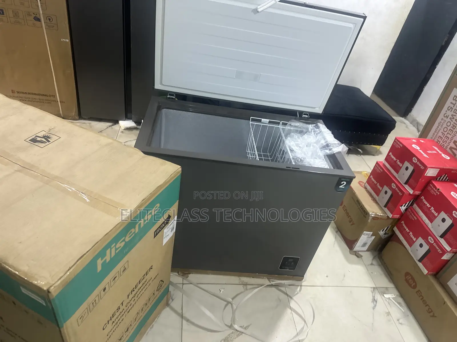 Hisense 250L Fast Freeze Chest Freezer FC340SHI