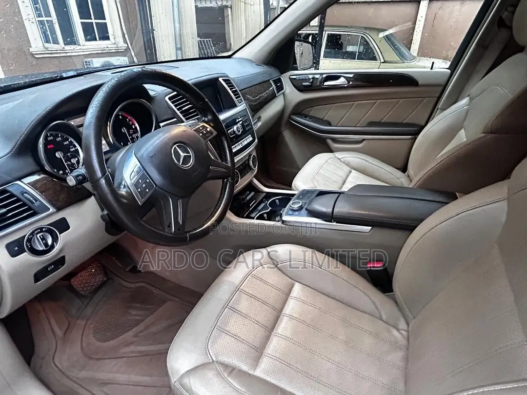 Mercedes-Benz GL-Class GL450 4MATIC 4dr SUV AWD (4.7L 8cyl Turbo 7A)