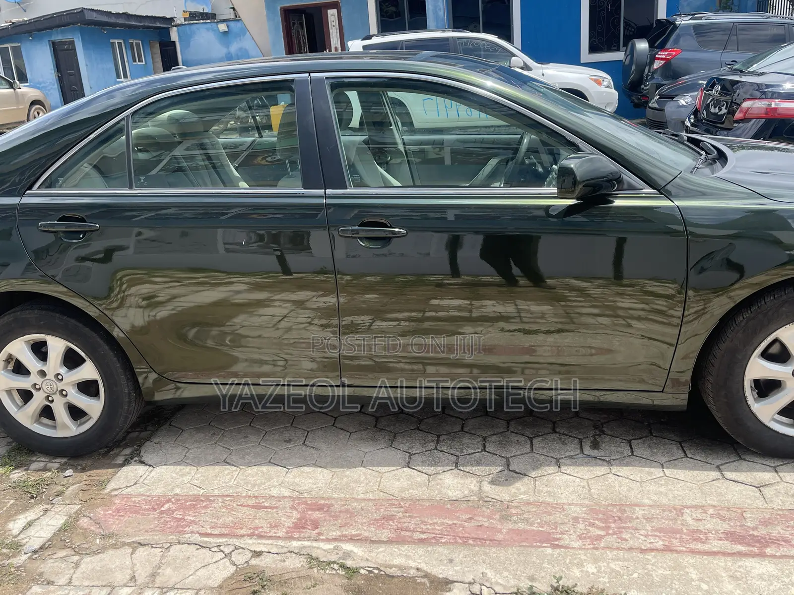 Toyota Camry LE 4dr Sedan (2.5L 4cyl 6AM) 2010 Green