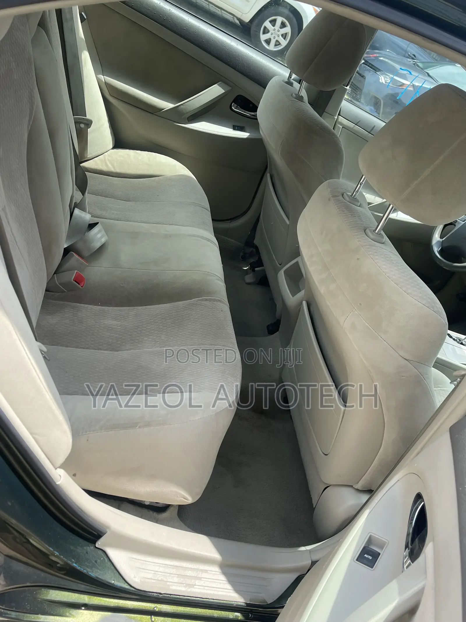 Toyota Camry LE 4dr Sedan (2.5L 4cyl 6AM) 2010 Green