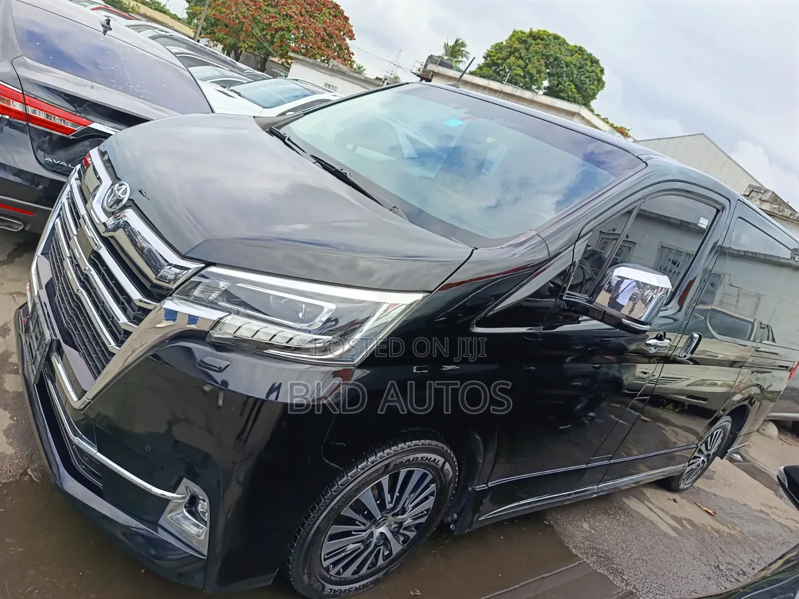 Toyota Granvia 2021 Black