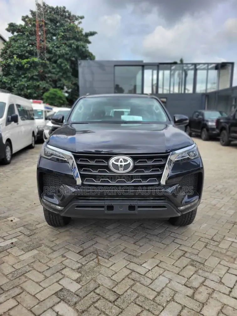 New Toyota Fortuner 2025 Matt Black