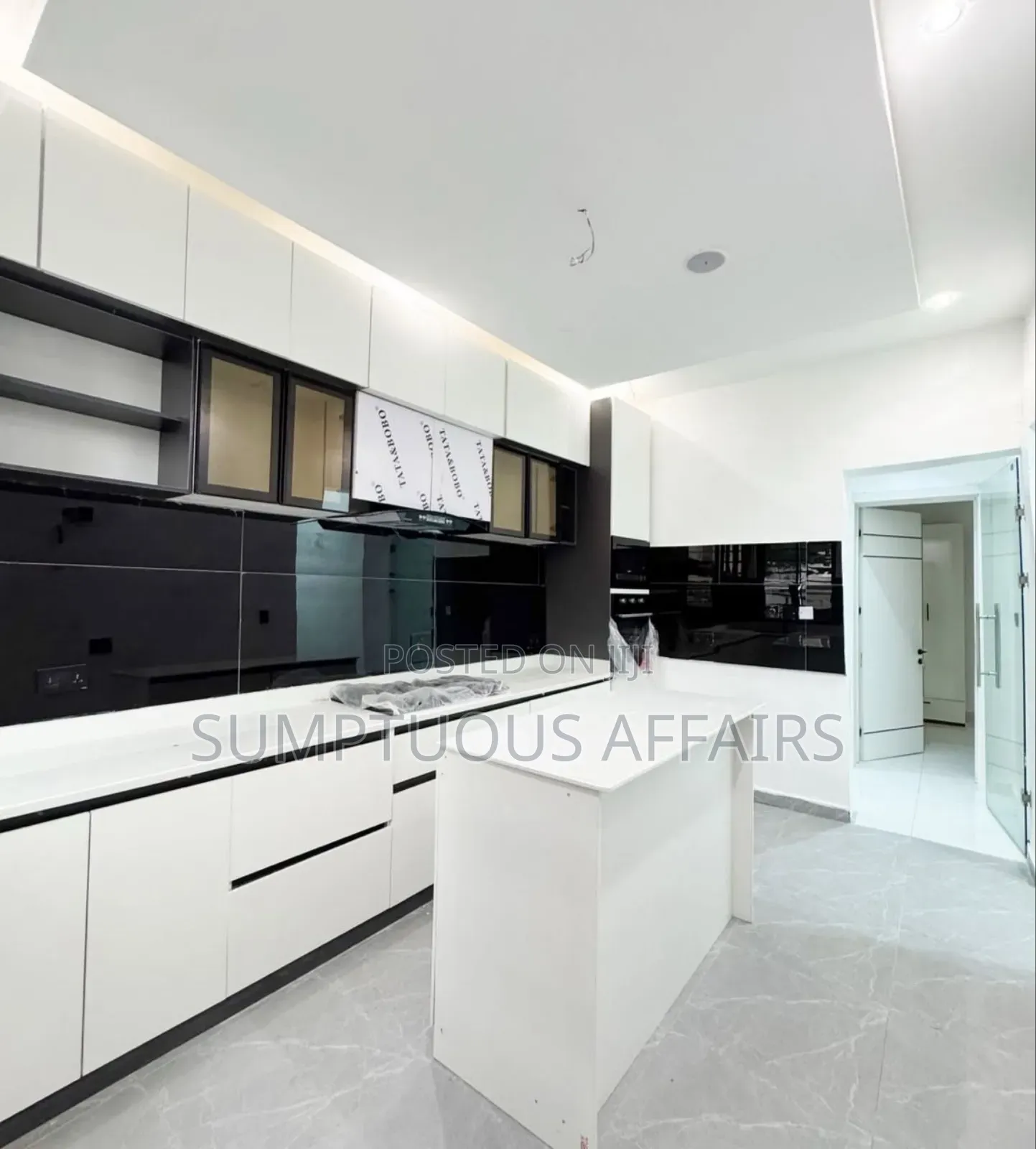 4bdrm Duplex in Idado Estate for sale