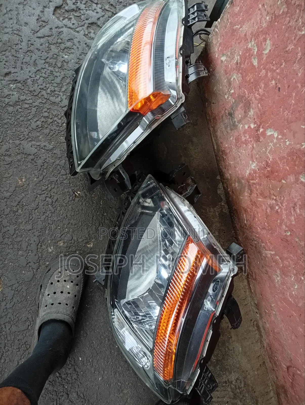 2012 Ford Ranger Headlight
