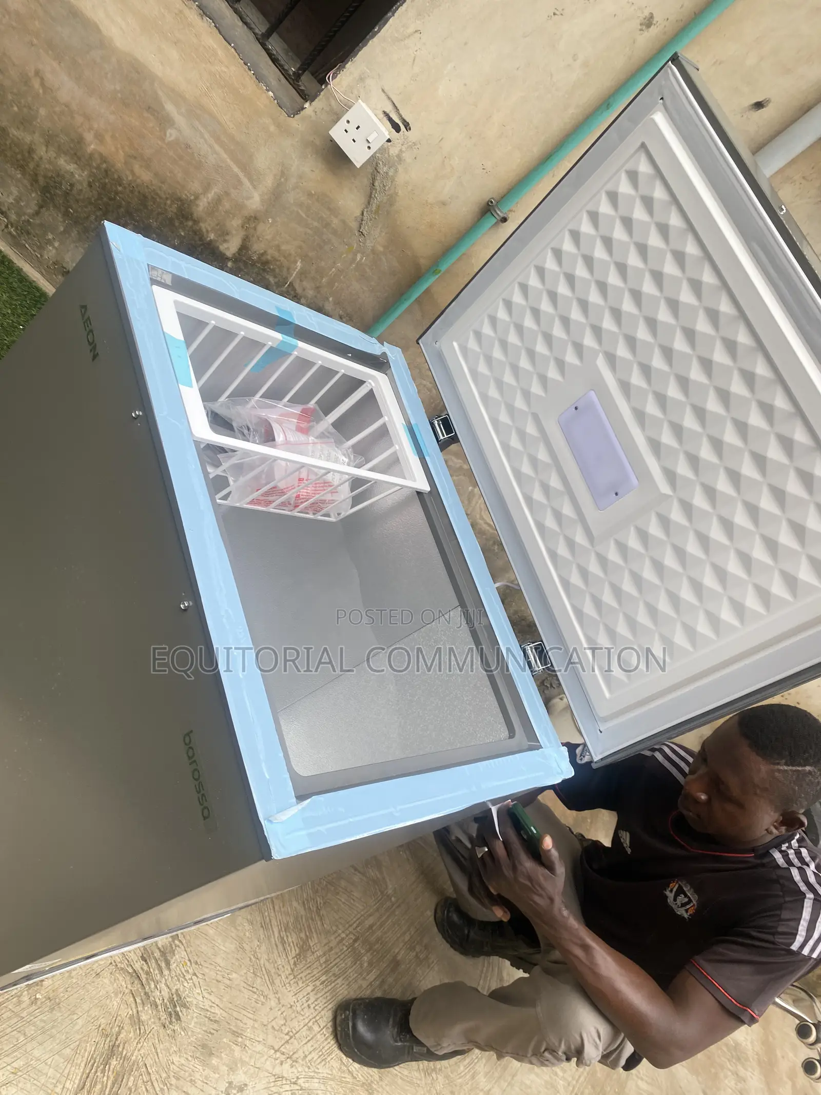 AEON FRAE150 Freezer for Frozen Goods ACF150GK 150L