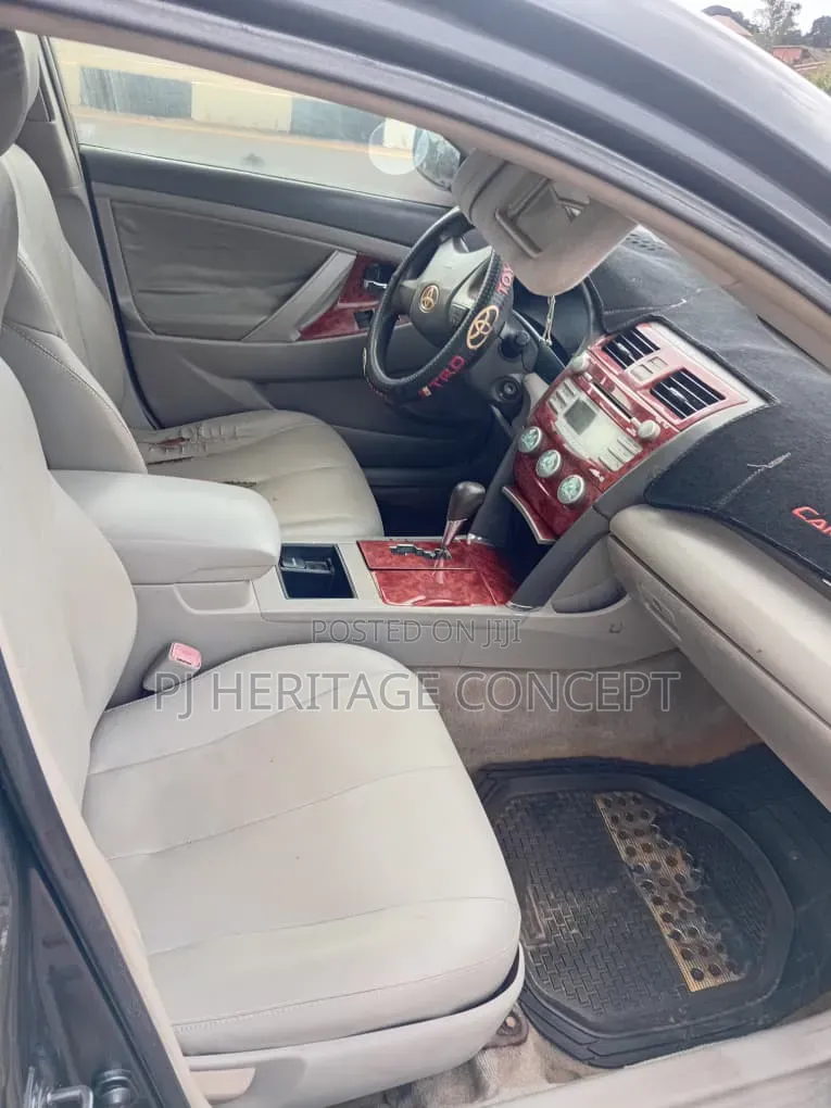 Toyota Camry 2008 Gray