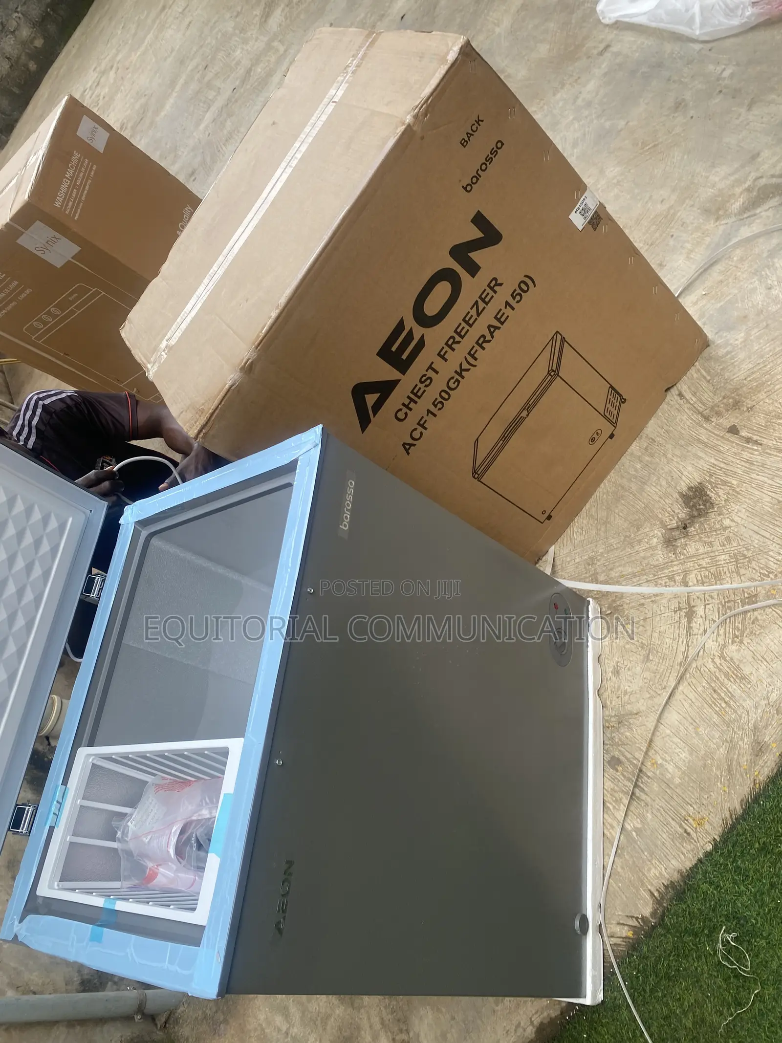 AEON Chest Freezer for Home Food Storage