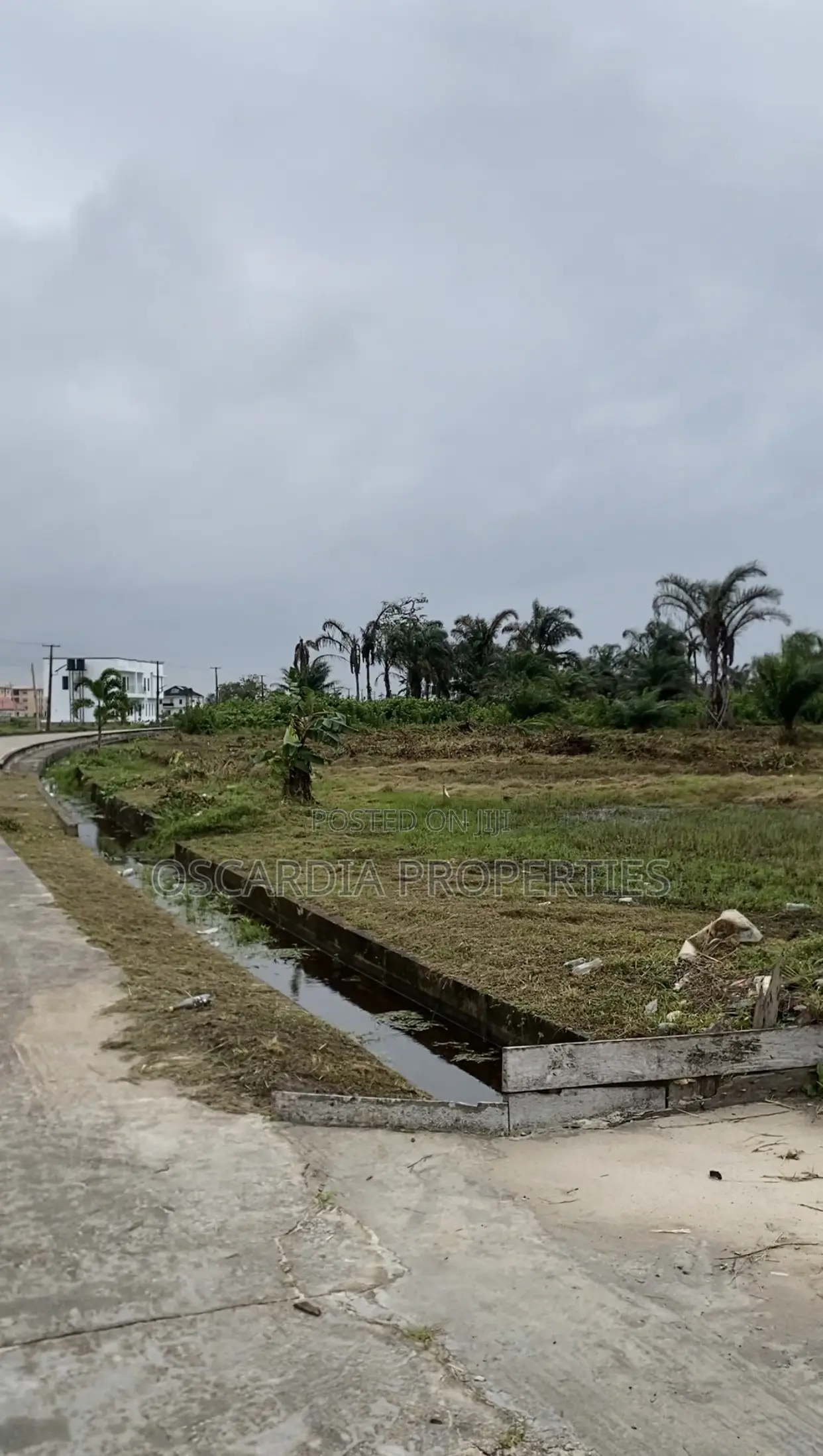 Land for Sale in Beechwood Estate ADIVA 111