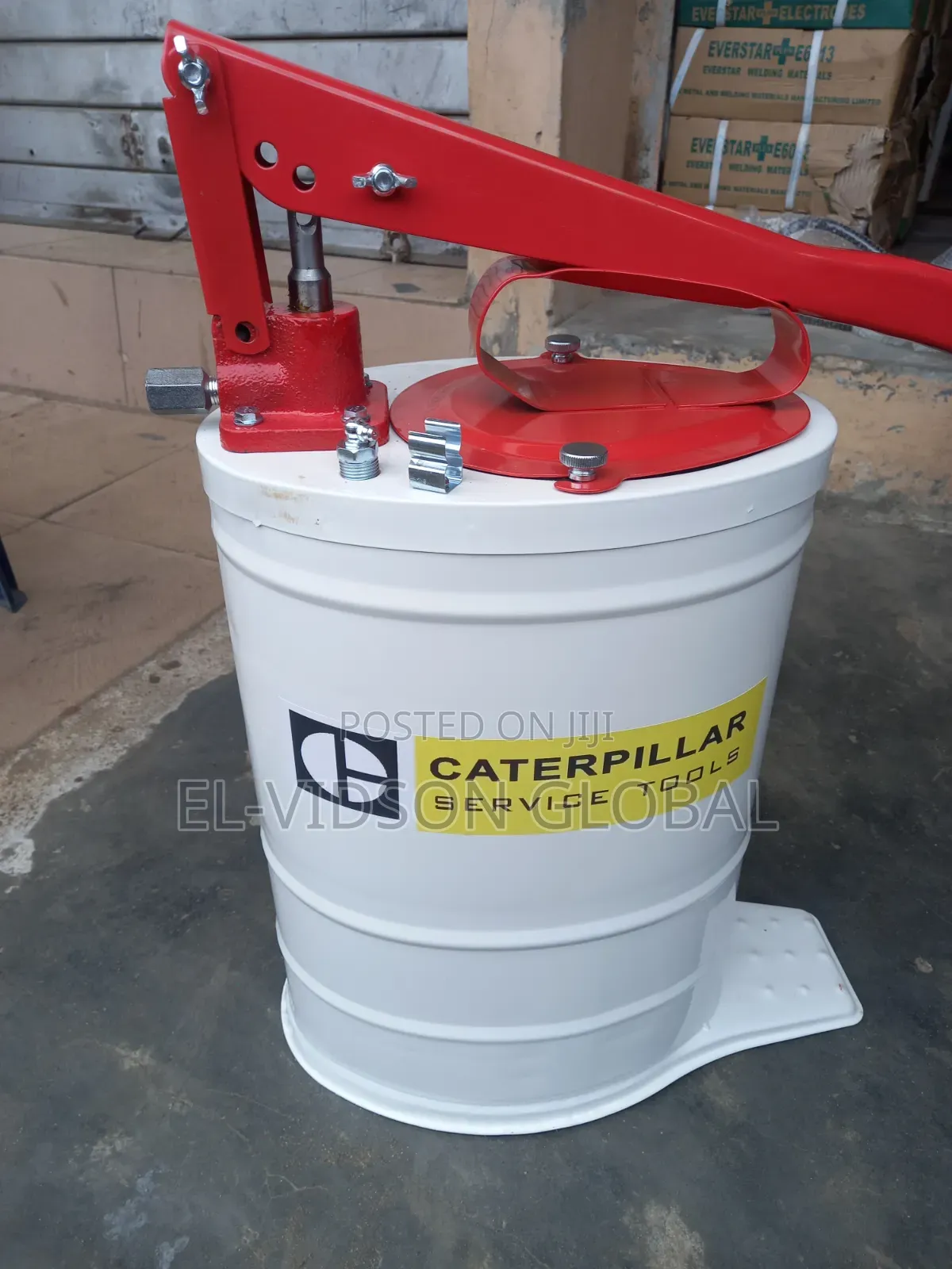 Caterpillar Grease Bucket
