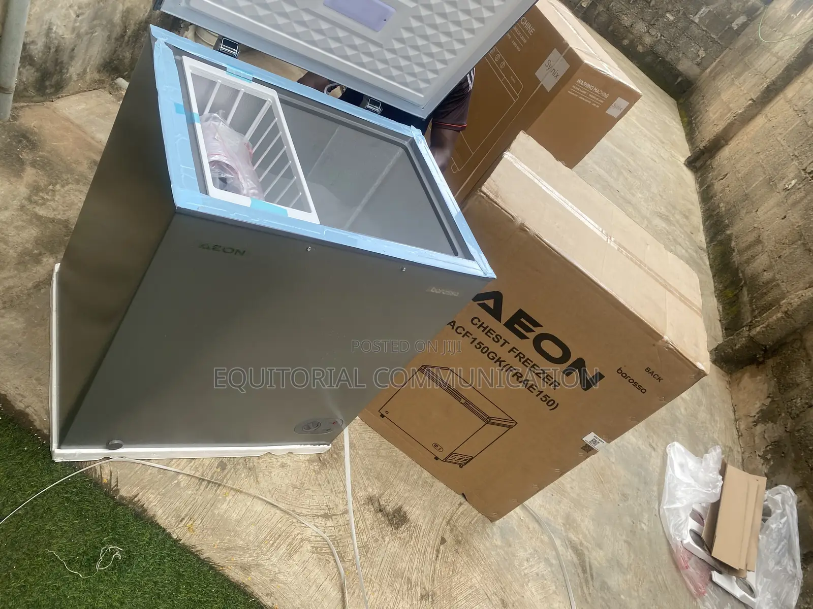 AEON Deep Freezer for Everyday Food Storage ACF150GK 150L