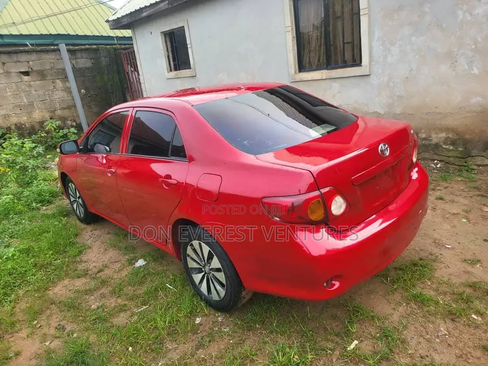 Toyota Corolla LE 4dr Sedan (1.8L 4cyl 4A) 2010 Red