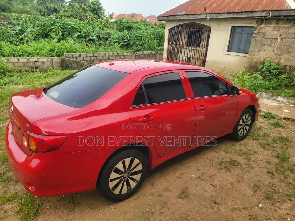 Toyota Corolla LE 4dr Sedan (1.8L 4cyl 4A) 2010 Red