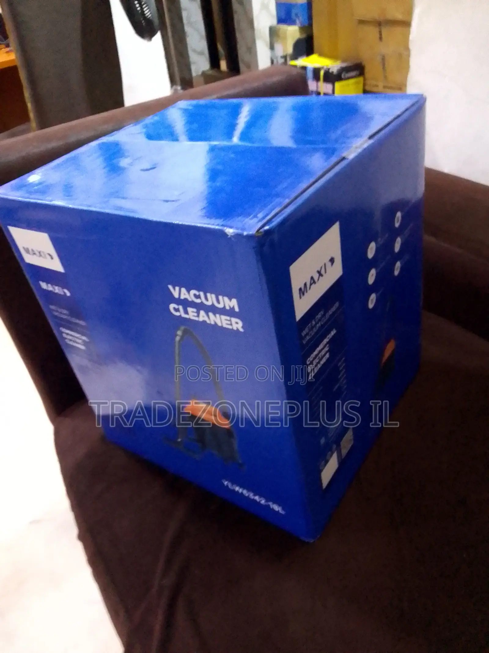 New Maxi 1200W Vacuum Cleaner With 18L Dust Capacity