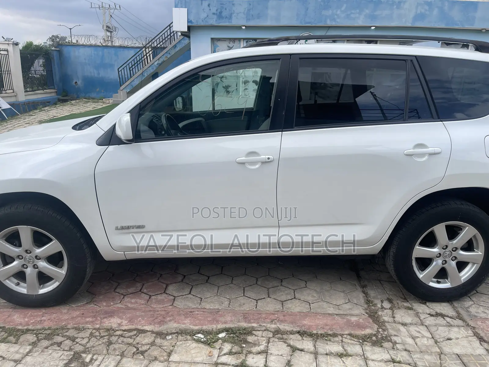 Toyota RAV4 Limited V6 4x4 2007 White
