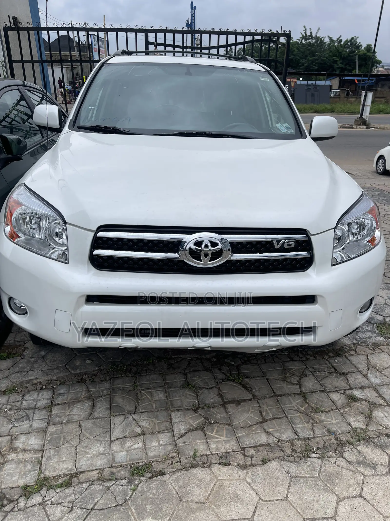 Toyota RAV4 Limited V6 4x4 2007 White