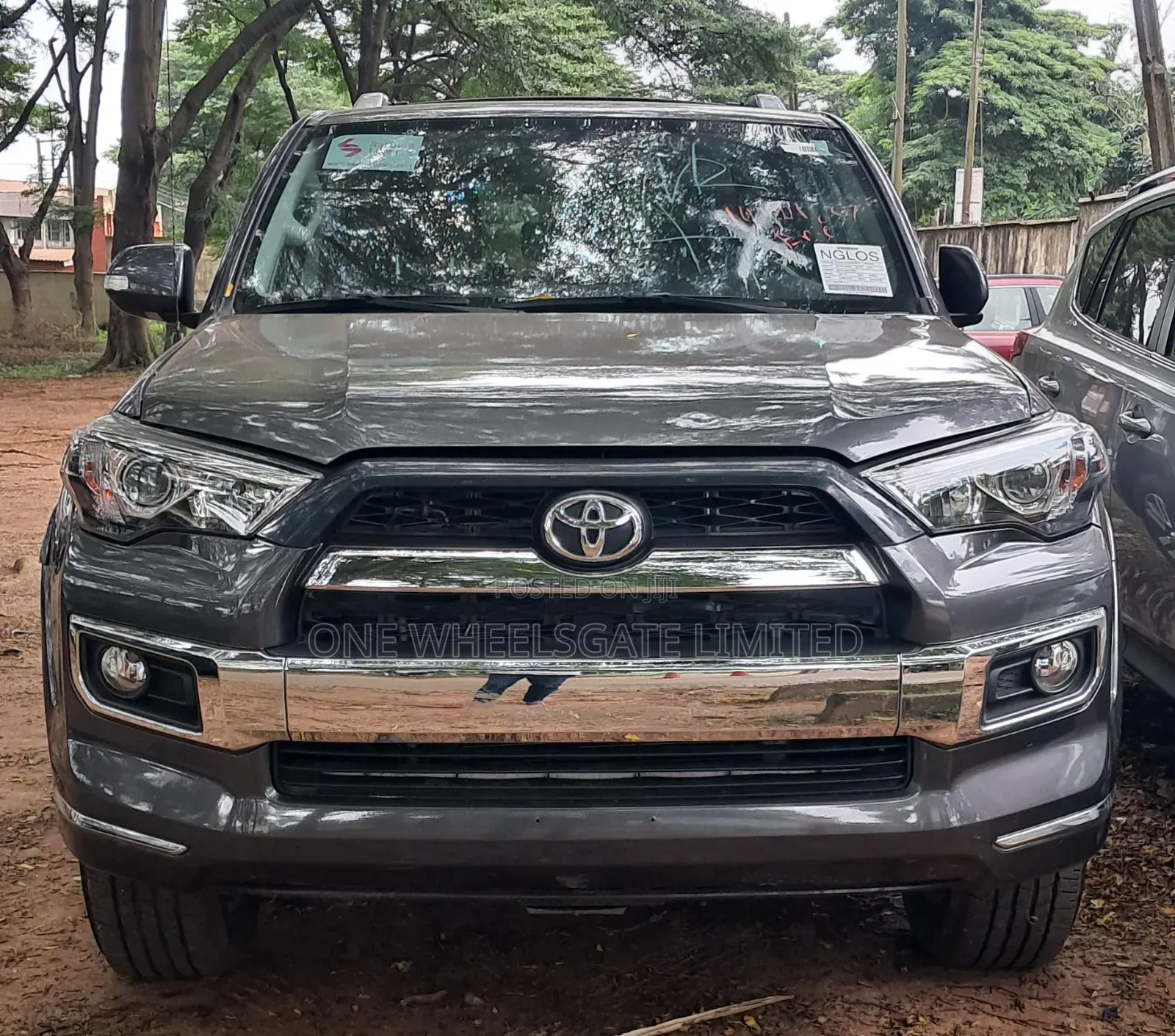 Toyota 4-Runner Limited 2WD 2011 Gray