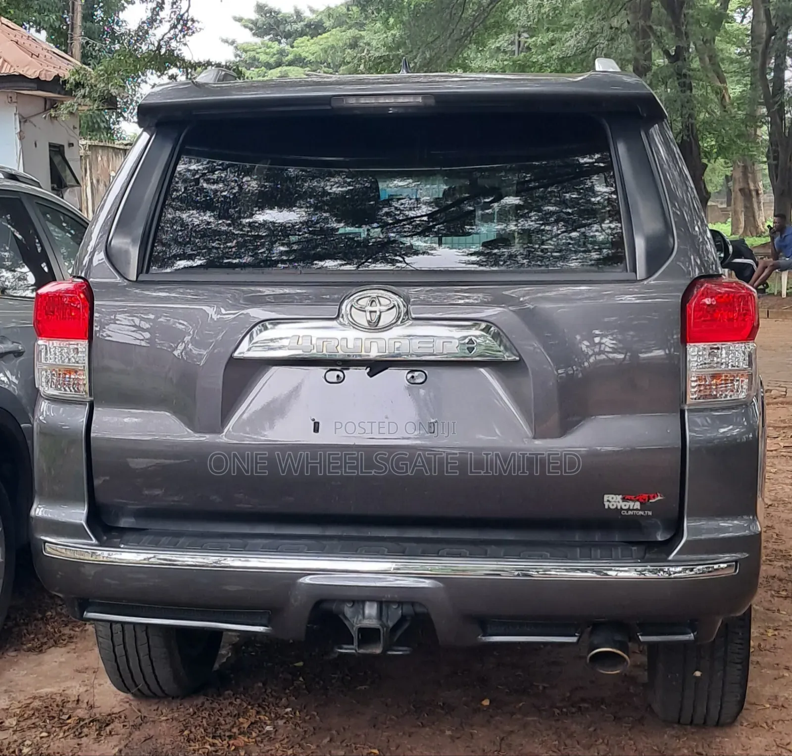 Toyota 4-Runner Limited 2WD 2011 Gray