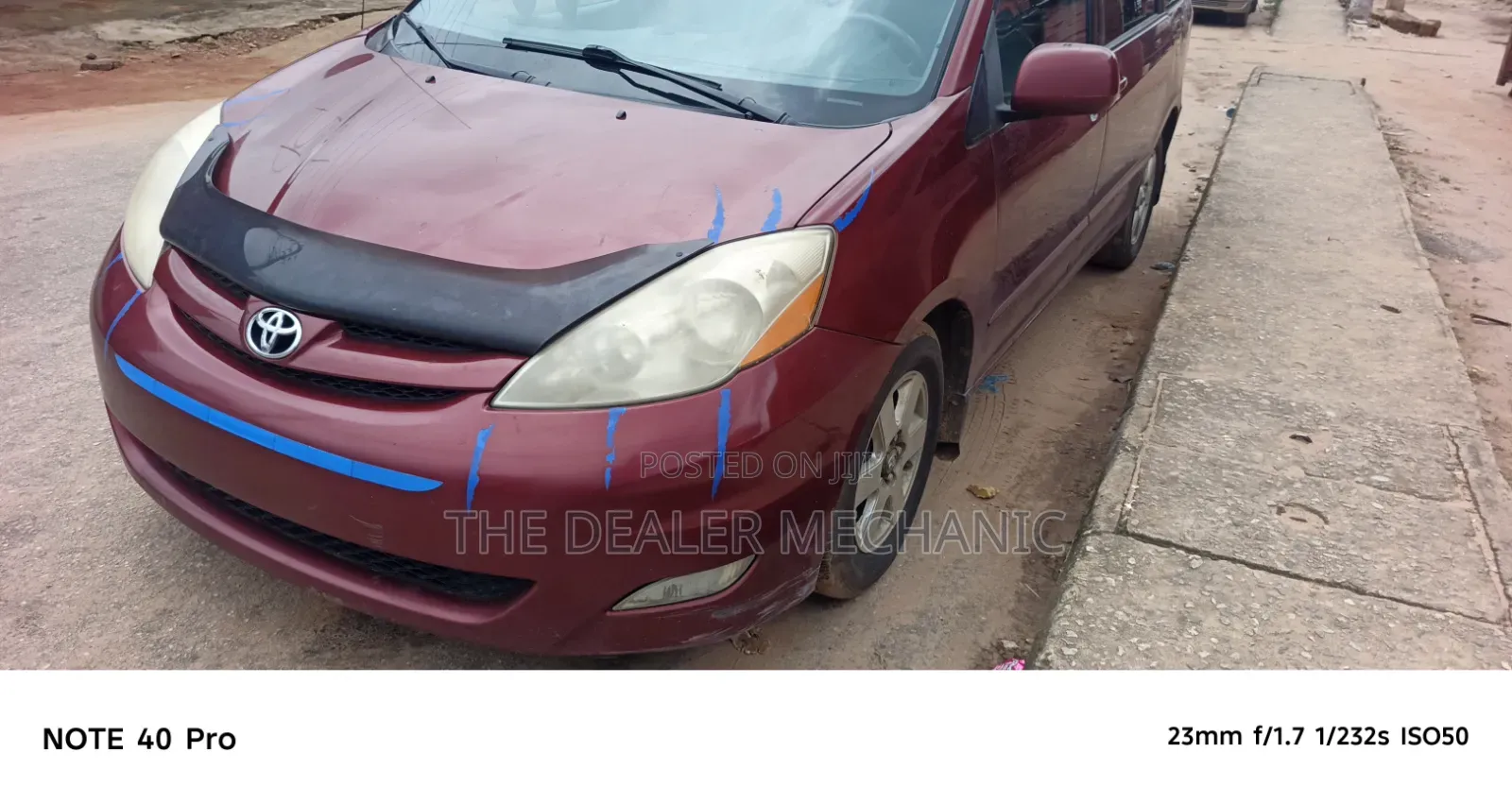 Toyota Sienna 2009 Red