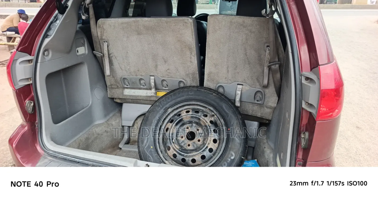 Toyota Sienna 2009 Red